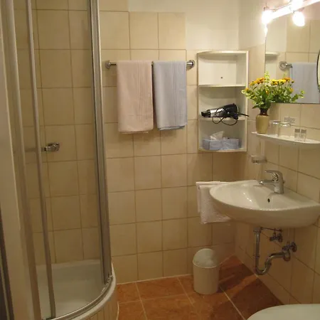 Bed & Breakfast Kur- Und Gastehaus Anna 3*